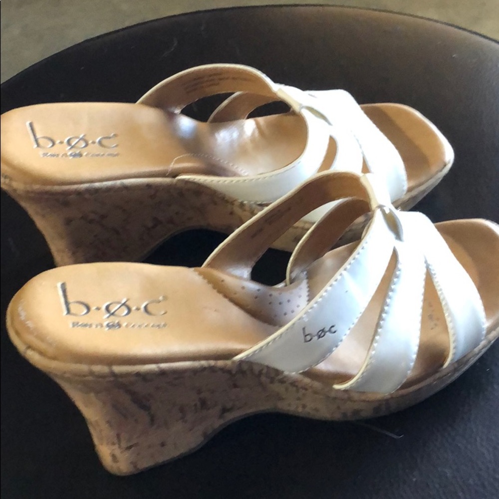 Wedge sandal size 9